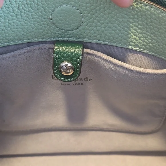 EUC Kate Spade New York Pebbled Leather Knott Colorblock Green With Wallet - Picture 8 of 15